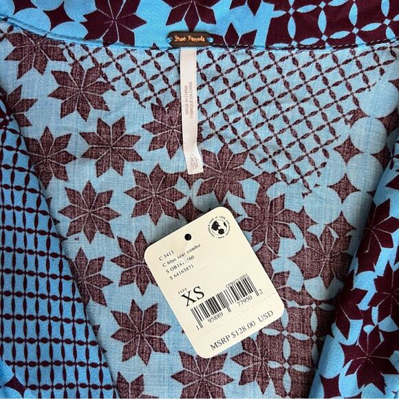 Free People x REVOLVE Women’s Miki Long Sleeve Blue Sea Combo Printed Mini Dress - Picture 5 of 14